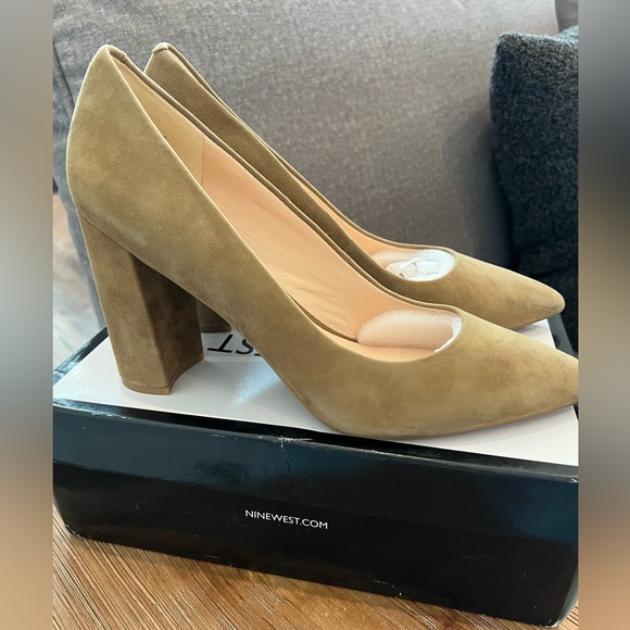 Nine West Heels - Picture 4 of 4